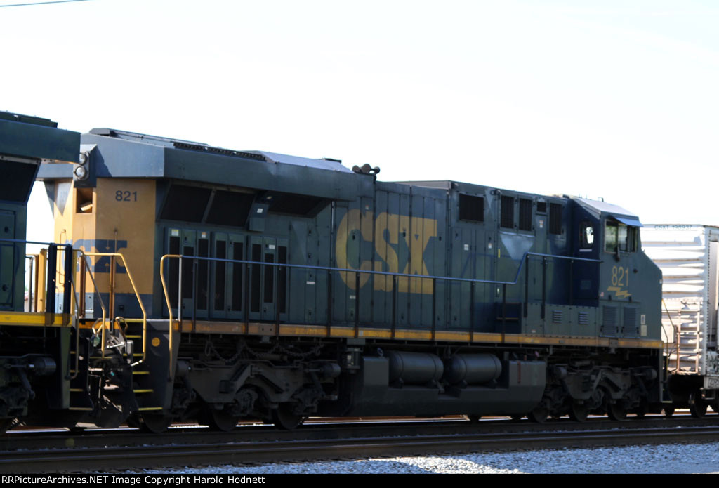 CSX 821